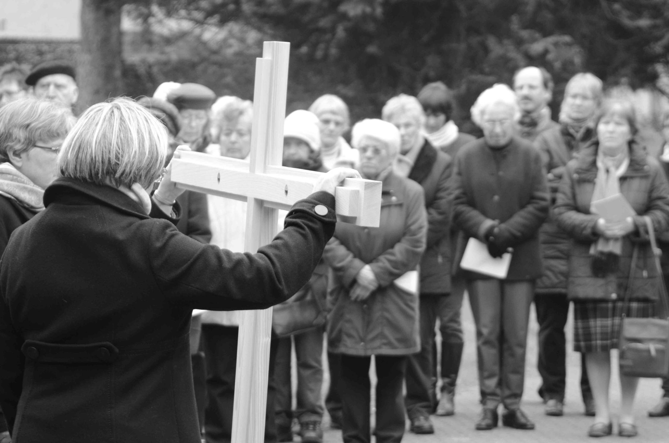 kreuzweg_durch_die-stadt