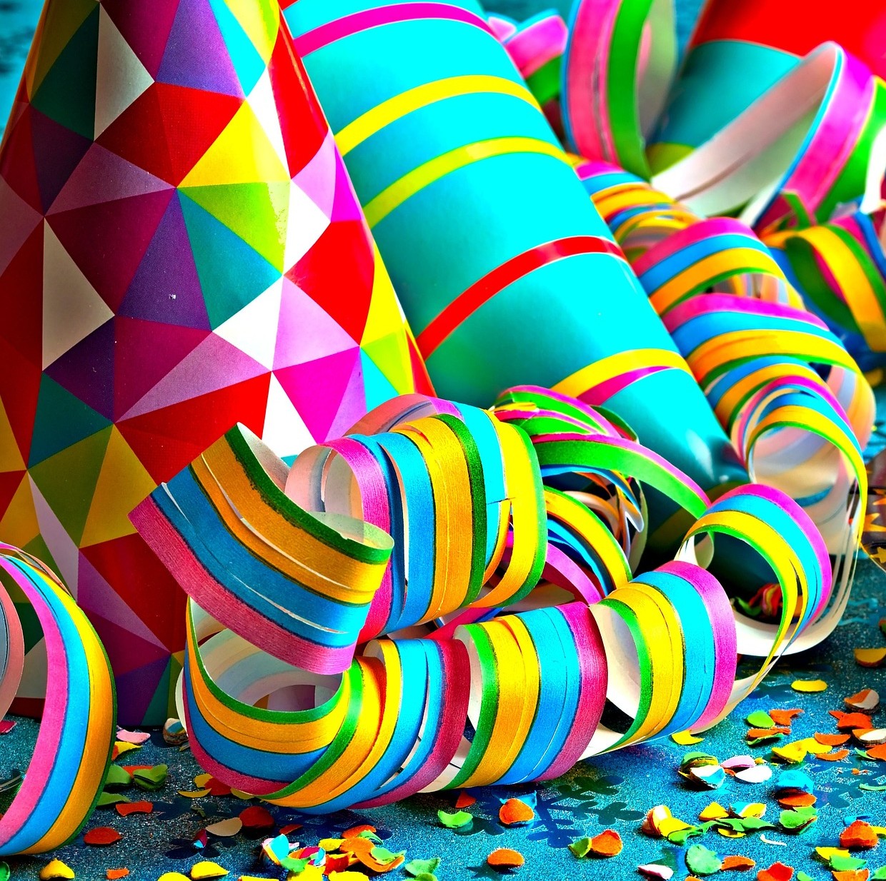 28366294-carnival-7785862_1920